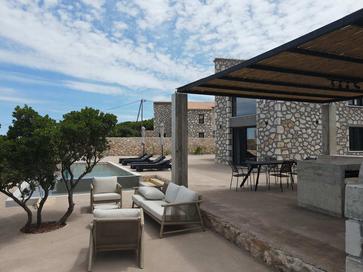 Izel Villas